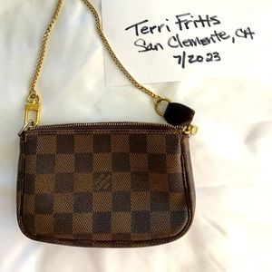 Auth. LV Mini Damier Ebene Pochette Accessoires DC: DU1171